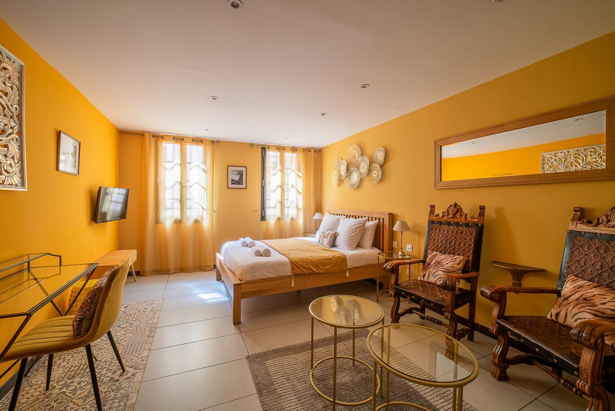 Suites Coronell D'En Vila Perpiñán Exterior foto