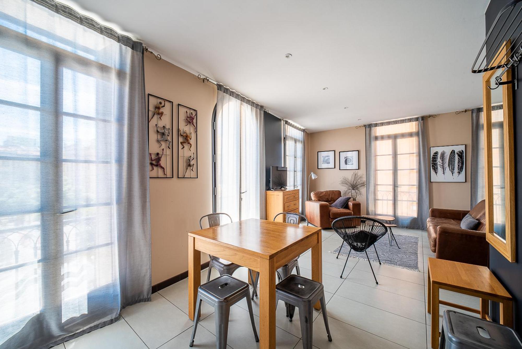 Suites Coronell D'En Vila Perpiñán Exterior foto